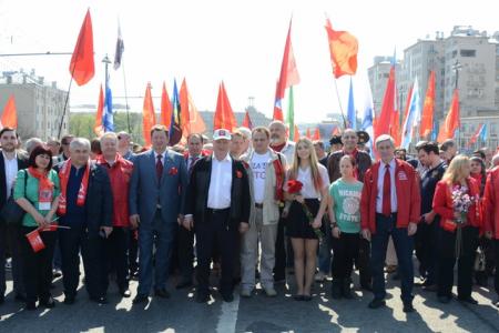 «Антинародное правительство Медведева должно быть отправлено в отставку!» Шествие и митинг в Москве