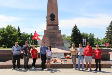 Участники комсомольского автопробега прибыли в Тольятти