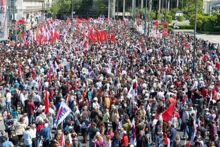 Греция: Красный Первомай, передовой рабочий класс