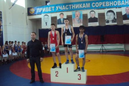 В Красноярском крае прошел традиционный турнир по борьбе, посвященный памяти дважды героя Советского Союза А.Н. Шилина