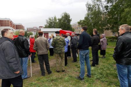 С.И. Юрченко провел встречу с избирателями Барнаула