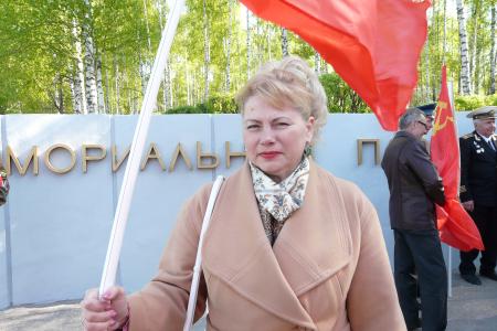 Рязанские коммунисты и комсомольцы возложили цветы к Вечному огню