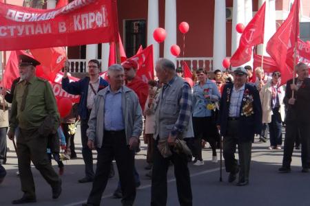 Калуга: Первомай шагает по планете