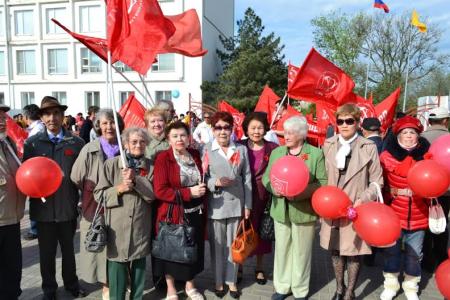 Коммунисты Калмыкии отметили Первомай