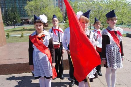 "Под звуки горна и удары по барабану!". День пионерии в Забайкальском крае