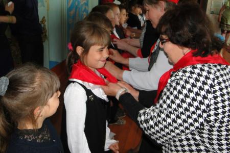Дружина им. Героя России Сергея Солнечникова в Константиновском районе Амурской области пополнилась пионерами и октябрятами