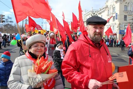 Первомай встретили в Магадане