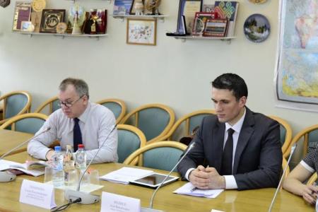 В Госдуме состоялось заседание круглого стола по теме: "Конституционное право на жилище в законодательстве Российской Федерации"