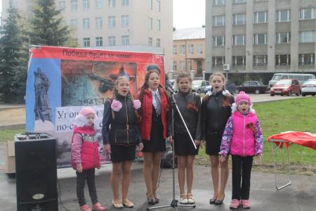 Кострома. «Угощаем кашей по-солдатски и чаем» 