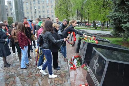 "Не забудем! Не простим!". Тульские коммунисты почтили память погибших одесских антифашистов