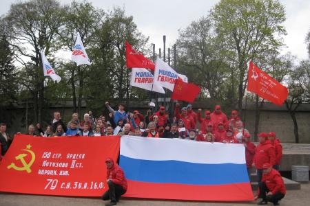 Красное Знамя Победы.  Автопробег «Наша Великая Победа» встречали города Воинской Славы Псков и Великие Луки  