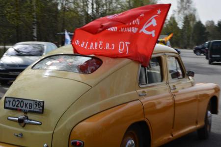 Коммунисты Ленинградской области приняли участие в автопробеге, посвященном очередной годовщине Великой Победы