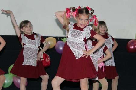 Волгоградская область. Фестиваль-конкурс «Юные патриоты» имени А.В. Апариной продолжает открывать новые таланты