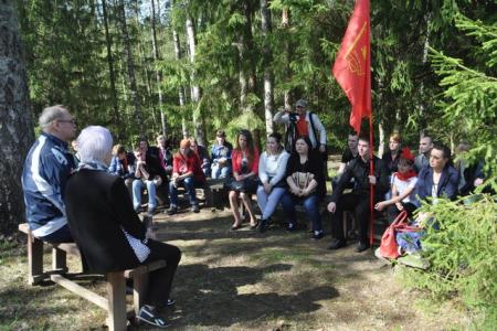 Слет комсомольского актива Санкт-Петербурга: Делу Ленина верны!