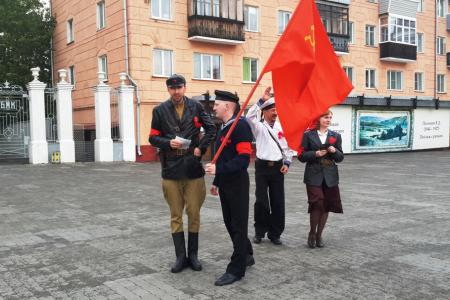 «Открывайте! Это ЧК!». Барнаульские коммунисты, переодевшись в форму чекистов, вышли в ночной патруль  