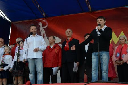 «Антинародное правительство Медведева должно быть отправлено в отставку!» Шествие и митинг в Москве