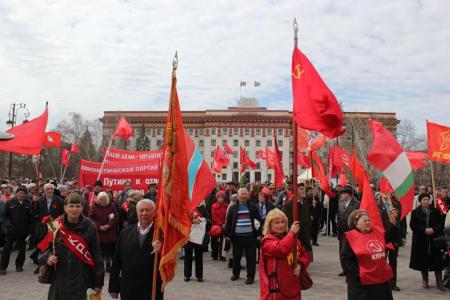 В Тюмени прошли первомайская демонстрация и митинг