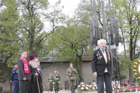 Псковская область. Коммунисты поклонились Вечному огню