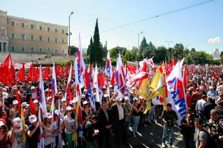 Греция: Красный Первомай, передовой рабочий класс