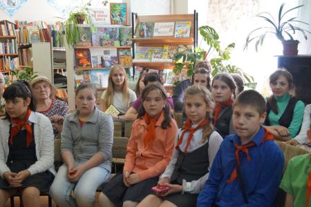Ивановская область. Кинешма. Комсомольцы и пионеры провели "час истории", посвященный пионерам-героям