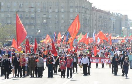 «Антинародное правительство Медведева должно быть отправлено в отставку!» Шествие и митинг в Москве