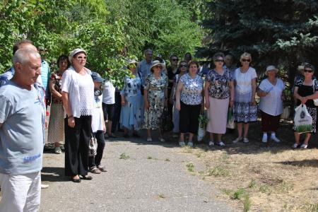 День русского языка сталинградские коммунисты отметили праздничным митингом