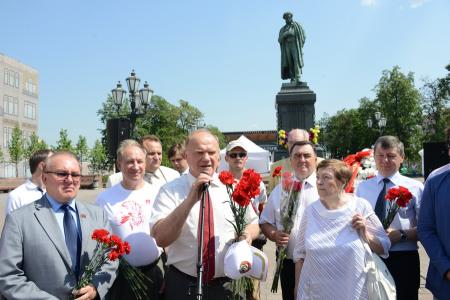 Славим живое русское слово! Праздничные мероприятия в Москве в День русского языка