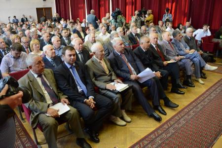 Коммунисты на переднем крае борьбы за экономические и социальные права трудящихся