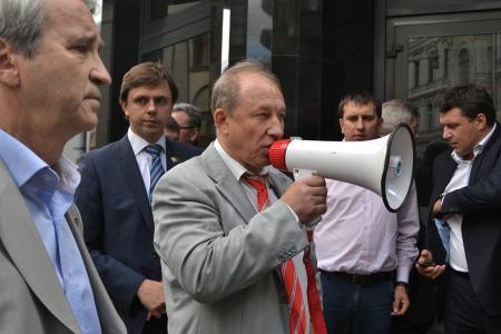 Депутат-коммунист Андрей Клычков о лишении столичного парламента последних полномочий: «В услугах Мосгордумы больше не нуждаются»