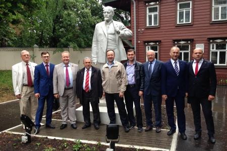 Секретарь ЦК КПРФ С.П.Обухов:«Татарстан – это барометр, по которому партия будет определять политическое давление в регионах». Завершила свою работу первая часть XXI отчётно-выборной партийной Конференции Рескома ТРО КПРФ