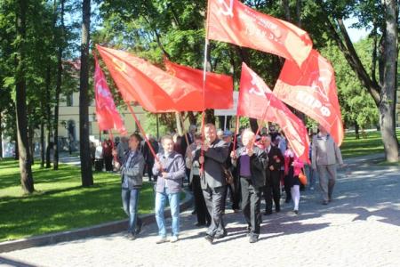 Новгородские коммунисты почтили память погибших в годы Великой Отечественной Войны
