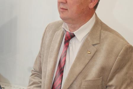 Кандидат на должность губернатора Псковской области от КПРФ Александр Рогов завершает сбор подписей