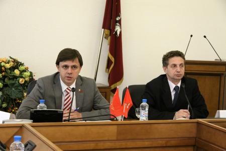 Москва. «Не уберёте миграционный центр - устроим второе Бирюлёво!». В столичном районе Бибирево назревает серьёзный конфликт 