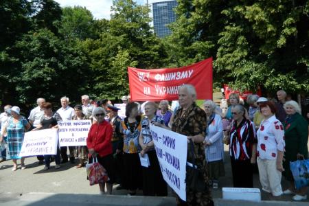 Республика Адыгея. В день памяти и скорби коммунисты города Майкопа провели митинг «Нет фашизму!»