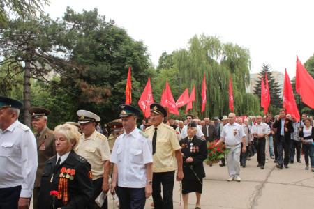 Коммунисты Крыма почтили память погибших в годы Великой Отечественной войны