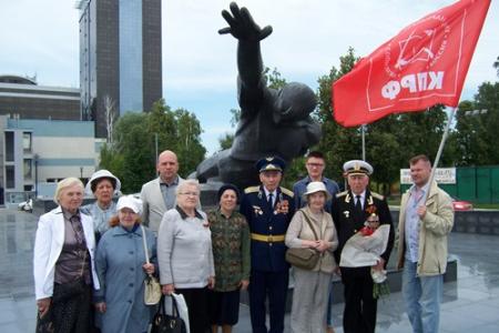 Республика Татарстан. Коммунисты почтили память погибших в Великой Отечественной войне