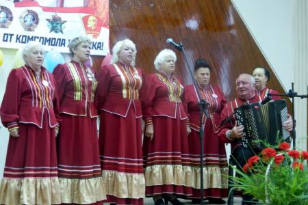 Комсомольцы Адыгеи провели торжественное собрание в честь девяностолетия становления местной комсомольской организации