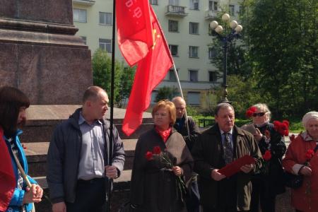 Мурманская область. Коммунисты почтили память павших за свободу и независимость нашей Родины