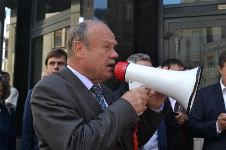 Депутат-коммунист Андрей Клычков о лишении столичного парламента последних полномочий: «В услугах Мосгордумы больше не нуждаются»
