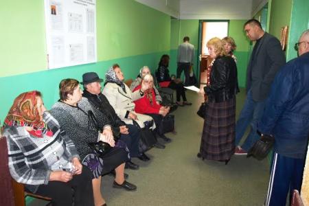 Депутат-коммунист Олег Лебедев провел прием избирателей в городе Кимовске Тульской области