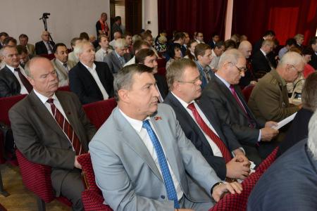 Коммунисты на переднем крае борьбы за экономические и социальные права трудящихся