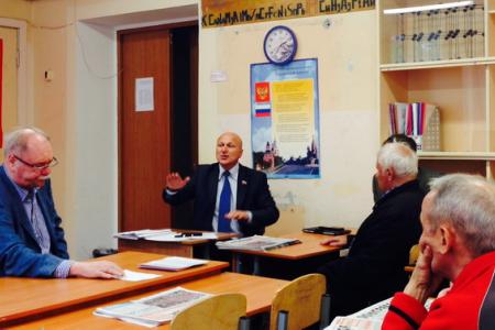 Санкт-Петербург: Депутат-коммунист Владимир Бортко встретился с активом Красногвардейского районного отделения партии