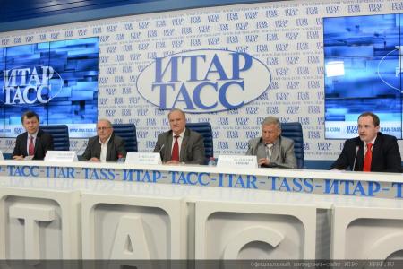 Вместе с народом и страной