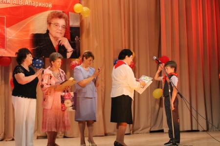 Сталинградские коммунисты отметили День защиты детей творческим фестивалем имени Алевтины Апариной