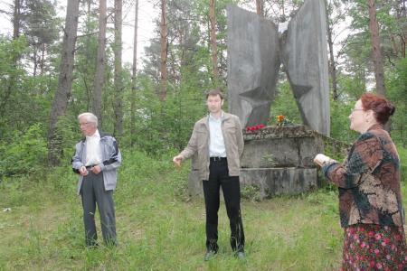 «Леон Поземский – вечно юный». 95 лет со дня расстрела первого руководителя псковского комсомола Л. Поземского отметили коммунисты, комсомольцы, ветераны комсомола
