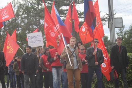 Омская область. Комсомольцы организовали шествие и митинг в поддержку ополчения Юго-Востока Украины