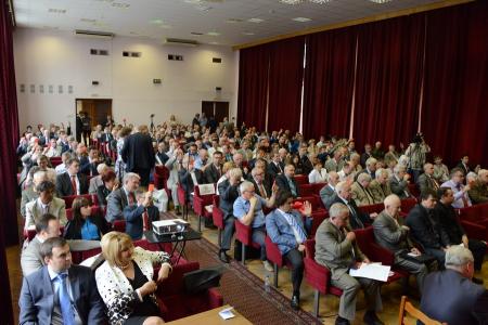 Коммунисты на переднем крае борьбы за экономические и социальные права трудящихся