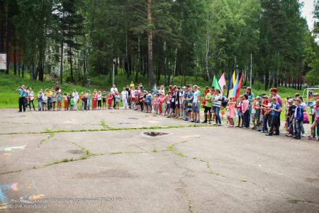 Красноярский край. Комсомольцы организовали детский праздник «Спортивное лето 2014»