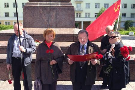 Мурманская область. Коммунисты почтили память павших за свободу и независимость нашей Родины