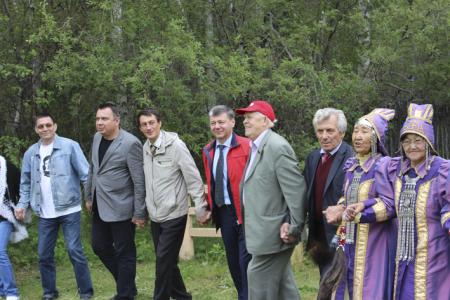"Мы - на правильном пути и делаем очень большое дело!" Репортаж о проведении семинара партийного актива КПРФ Дальневосточного федерального округа